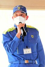 被災地での活動を報告する浜田課長補佐