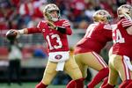 　シーホークス戦でパスを投げる４９ｅｒｓのＱＢパーディ＝サンタクララ（ＵＳＡトゥデー・ロイター＝共同）