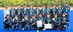 ホッケーの全国高校選抜大会で県勢男子初の準優勝に輝いた八頭＝２７日、東京都大井ホッケー競技場