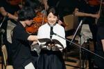 　東北ユースオーケストラが開いた坂本龍一さんの追悼演奏会で、詩を朗読する吉永小百合さん＝３１日、東京・サントリーホール