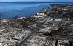 　山火事で被災した米ハワイ・マウイ島西部の観光地ラハイナ＝１１日（ゲッティ＝共同）