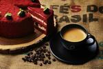 　ＡＮＡインターコンチネンタルホテル東京　「ブリュワーズ　コーヒー＆バー」で提供されるコーヒーとレッドベルベットケーキ（提供写真）