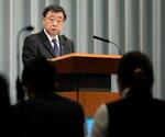 　記者会見する松野官房長官＝４日午前、首相官邸