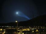 　ロシアがＳＬＢＭの発射実験を行った２００９年１２月、ノルウェー北部の上空で観察されたミサイルと思われる光（ロイター＝共同）