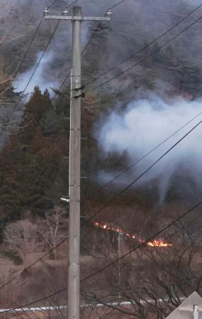 　岩手県大船渡市で発生した山林火災＝２６日午後５時３０分