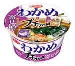 　エースコックとエバラ食品工業のコラボ商品「わかめラーメン×プチッと鍋　寄せ鍋味」