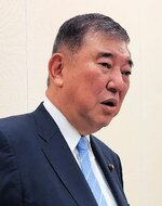 勉強会終了後、記者団の取材に応じる石破氏＝８日、国会内