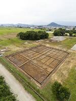 　奈良県橿原市の藤原宮跡（奈良文化財研究所提供）