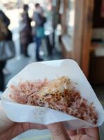 　「かつおぶし中市本店」の焼きおにぎり