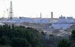 　日本原燃の使用済み核燃料再処理工場＝２０２３年１２月、青森県六ケ所村
