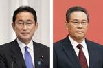 　左から岸田文雄首相、中国の李強首相