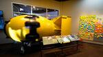 　米ロスアラモス国立研究所ブラッドベリ科学博物館に展示されたファットマン型（長崎投下型）原爆の模型（撮影・笠木絵津子）（提供写真）
