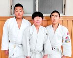 講道館で多くを学んだ（左から）森広祐希、加藤悠樹、松岡大和＝講道館