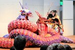 荒神神楽「八重垣能」を披露する日野高郷土芸能部