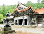 大改修工事を終えた大神山神社奥宮＝８日、大山町大山