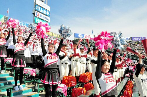 選抜、大阪桐蔭初戦突破 帰ってきた迫力応援 | 大阪日日新聞