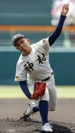 　木更津総合戦に先発した神村学園・今村＝甲子園