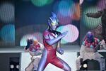 　ウルトラマンアークが登場するライブステージ＜（Ｃ）円谷プロ＞