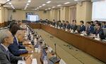 　財務省で開かれた財政制度等審議会の分科会＝２２日午前