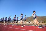 　ニューイヤー駅伝に向けて調整を進める選手たち＝富士山の銘水フレシャス提供