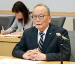 　記者会見で市長選への立候補を表明する群馬県太田市の清水聖義市長＝１７日午後、群馬県太田市役所