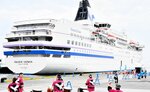 トゥウォン商船が取得したクルーズ客船「ぱしふぃっくびいなす」＝２０２２年１０月、鳥取市港町の鳥取港