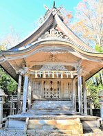 因幡地方では類を見ない独特の様式がみられる加知弥神社＝２２日、鳥取市鹿野町寺内