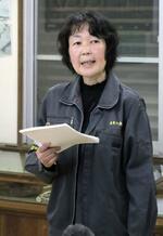 　取材に応じる獣医師の丸子理恵さん＝１１月２４日、奈良市