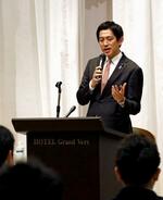 　岐阜市の自民党会合で講演する小林鷹之前経済安保相＝４日午後、岐阜市