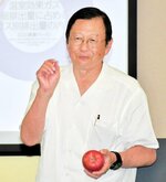 地球温暖化防止の学習ポイントを語る高田理事長