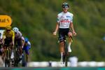 　ツール・ド・フランス第２０ステージを制したタデイ・ポガチャル＝２２日、ルマルクシュタイン（ＡＰ＝共同）
