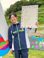  成年女子スラローム・カヤックシングル（１５ゲート）で８位入賞した福馬つばさ＝鹿児島県湧水町轟の瀬特設競技場 