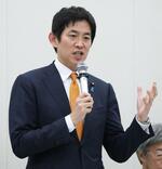 　昨年１２月、勉強会であいさつする小林元経済安保相＝国会