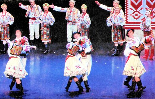 ウクライナ国立民族舞踊団