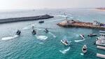 　ペルシャ湾で訓練を行うイラン革命防衛隊のスピードボート（ＳＥＰＡＨＮＥＷＳ提供・ＡＰ＝共同）