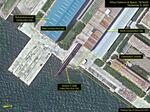 　６日に撮影された、北朝鮮東部・新浦の造船所から搬出された新造潜水艦（中央）の衛星画像（エアバス・ディフェンス・アンド・スペース／３８ノース提供・共同）