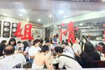 　相席が当たり前の香港の飲食店