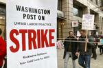 　ワシントン・ポスト労組が実施したストライキ＝２０２３年１２月、ワシントン（共同）