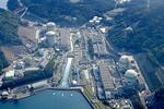 　関西電力高浜原発＝１１月、福井県高浜町（共同通信社ヘリから）