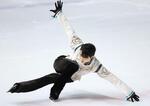 　アイスショー「プロローグ」で演技する羽生結弦さん＝２０２２年１２月５日、フラット八戸