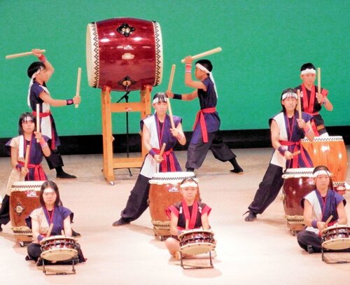 昨年のとっとり郷土芸能フェスティバルの様子