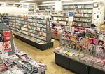 現在の横山書店の店内の様子