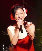 亡き矢島医師へ思い込め 高橋樺子の新曲「さっちゃんの聴診器」 | 大阪