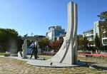 　市民らの募金で建立された衡平社の活動を記念する塔＝２０２３年１０月、韓国・晋州（共同）