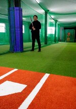硬式野球の練習に対応した「Ｔ’ｓ　ＳＴＡＤＩＵＭ」＝鳥取市南安長２丁目