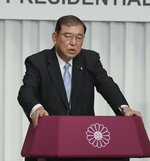 自民党総裁選の共同記者会見で質問に答える石破元幹事長＝１３日午後、東京・永田町の党本部