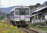 　ＪＲ芸備線の車両＝２０２３年１０月、広島県庄原市