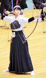 個人女子で優勝した倉吉西の山田華暖＝鳥取県立武道館