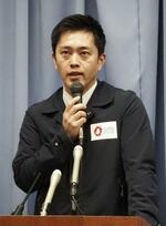 　大阪維新の会代表の吉村洋文大阪府知事＝４月、大阪府庁