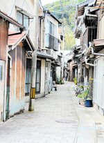 重要伝統的建造物群保存地区の選定に向けた取り組みが進む美保関地区＝松江市美保関町